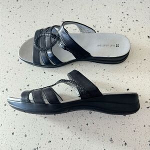 Naturalizer JEFFERS Women’s Black Leather Slides Sandals Shoes Size 9.5 EUC